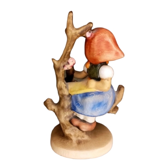 Vintage Goebel Hummel 4" Porcelain Figurine - Apple Tree Girl - #141 - Picture 4 of 10